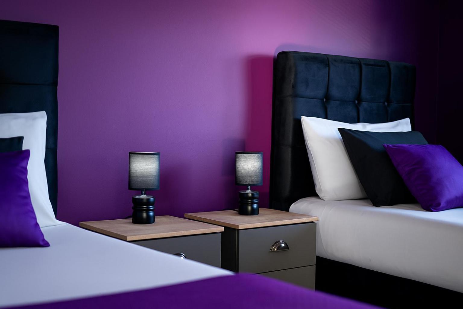 Alt-stay Leeds, M1 Junction 45 Skelton - Ideal For Contractors - Parking & Fast Fibre Wi-fi - Long Welcome Holiday home *